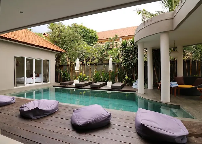 Villa Del Mar Beach Villas *