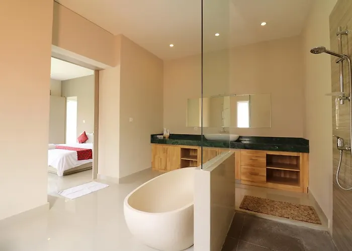 Del Mar Beach Villas *