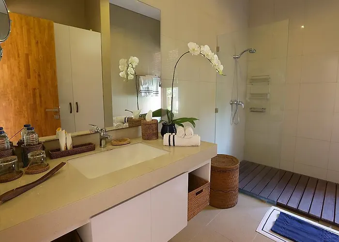 Del Mar Beach Villas