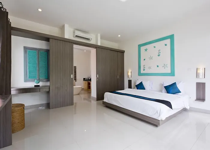 Villa Del Mar Beach Villas *