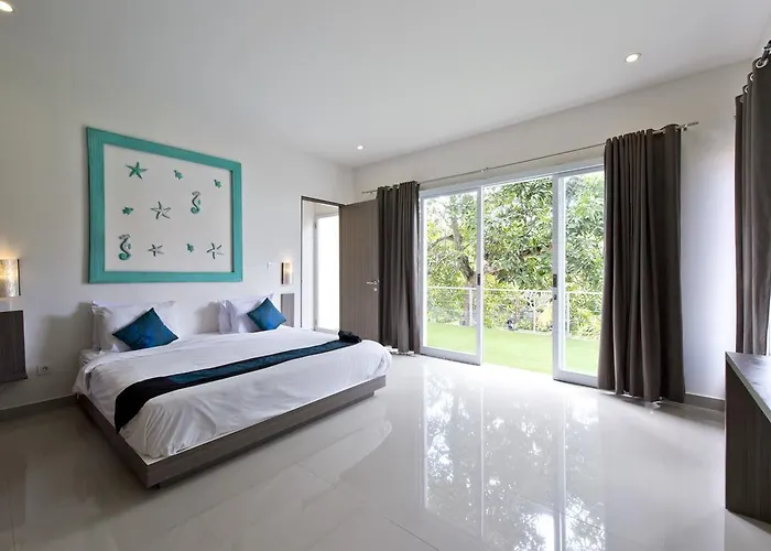 Del Mar Beach Villas
