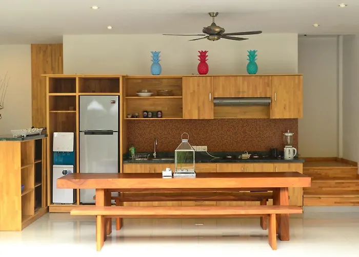 Villa Del Mar Beach Villas *