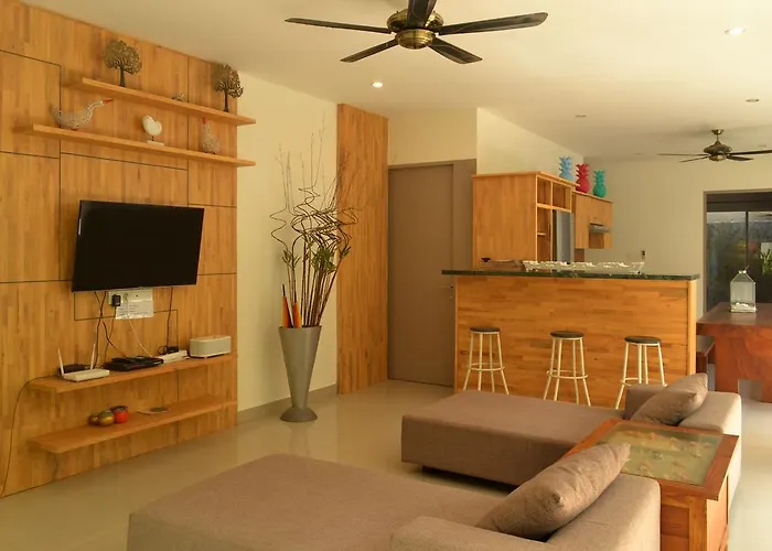 Villa Del Mar Beach Villas